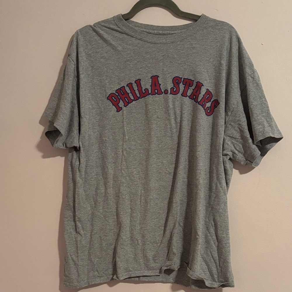 PHILA STARS Gray Men's Short Sleeve Tee
